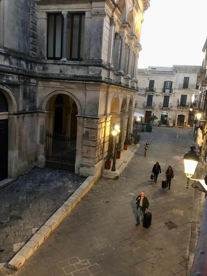 Il Sipario Palazzo Accolla Apartment Syracuse ภายนอก รูปภาพ